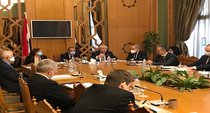 بالصور .. مساعد وزير الخارجية للشئون الأوروبية يلتقي سفراء عدد من الدول