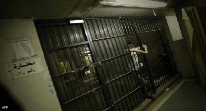 فرار عشرات السجناء في لبنان.. ومصرع 5 منهم في حادث سير