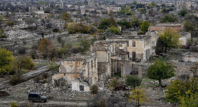 الجيش الأذربيجاني يدخل منطقة أغدام وفقا للاتفاق الثلاثي بين موسكو وباكو ويريفان