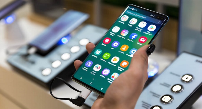 الهاتف المحمول سبب الإصابة بالتوتر والقلق المستمر