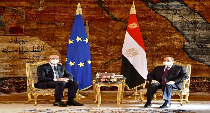 بالصور.. الرئيس السيسي يناقش باستفاضة مع رئيس المجلس الأوروبي التطورات الأخيرة لحالة التوتر بين العالمين  الإسلامي والأوروبي