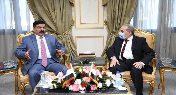 بالصور.. وزير الدولة للإنتاج الحربي ووزير الدفاع العراقي يتفقدان مصنعيّ (200 و 300)