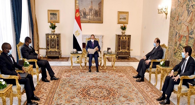 الرئيس السيسى يتسلم رسالة من نظيره الزامبى إدجار لونجو خلال استقباله وزير خارجية زامبيا