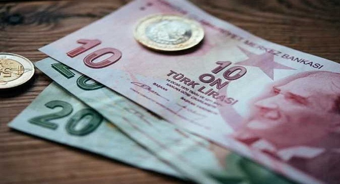 الليرة التركية تلامس أدنى مستوياتها على الإطلاق