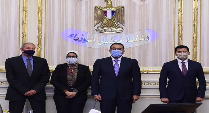 رئيس الوزراء يستعرض الخطة الصحية الوقائية أثناء استضافة بطولة كأس العالم لليد يناير المقبل