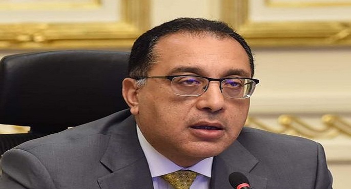 رئيس الوزراء يتفقد محطة ترشيح المياه السطحية ومشروع الاسكان الاجتماعي ببورسعيد
