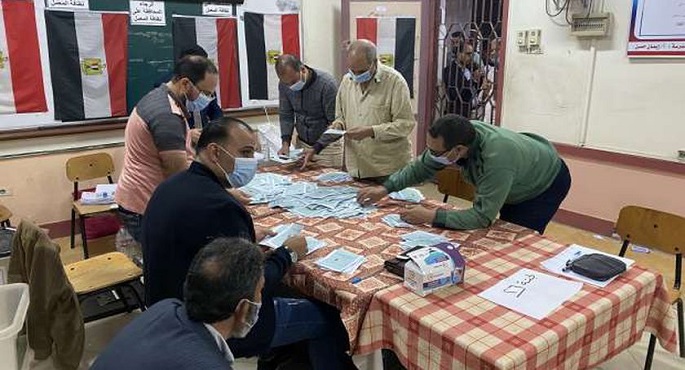استمرار عمليات فرز أصوات الناخبين بالمرحلة الثانية بانتخابات مجلس النواب