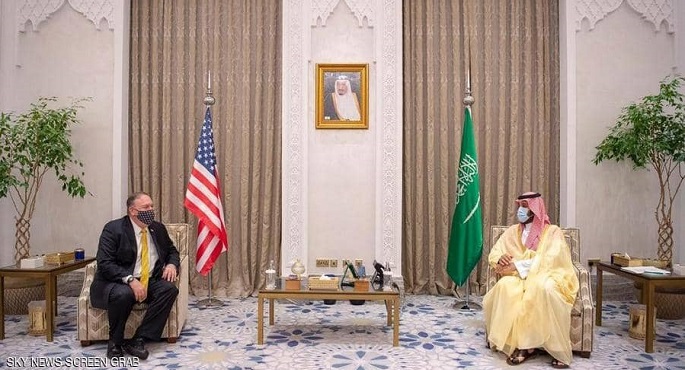 محمد بن سلمان يجتمع بوزير الخارجية الأمريكي بومبيو