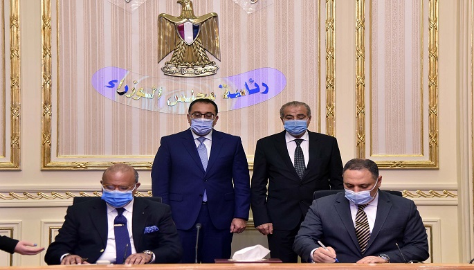 رئيس الوزراء يشهد توقيع بروتوكول تعاون بين المركز الوطني لاستخدامات أراضي الدولة و”جهاز تنمية التجارة الداخلية”