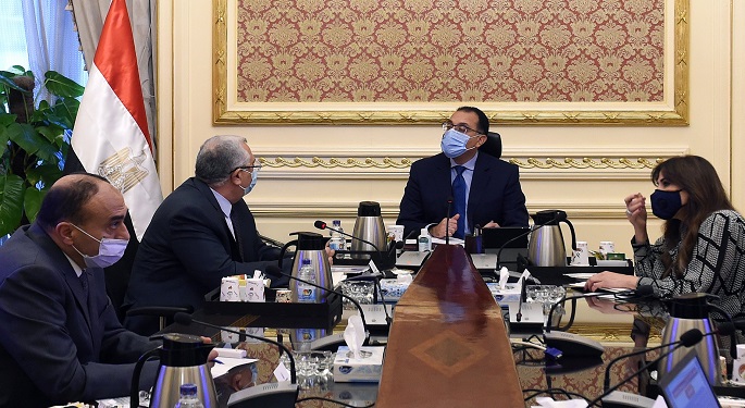 مدبولي يبحث مع وزير الزراعة سبل تعظيم الاستفادة من الأصول المملوكة للدولة في المجالات كافة