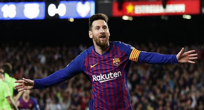 ميسي يقود برشلونة للفوز على ريال بيتيس 5-2 بالليجا