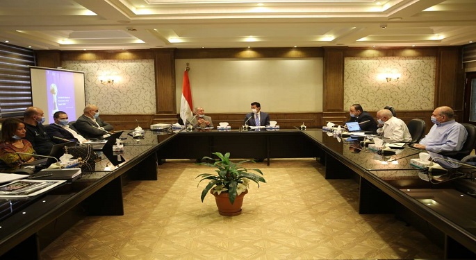 بالصور.. وزير الرياضة يبحث مع اللجنة المنظمة لليد آخر المستجدات الخاصة ببطولة العالم