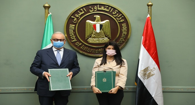 وزيرة التعاون الدولى توقع اتفاقيتين مع إيطاليا لتنفيذ مشروع الروبيكى