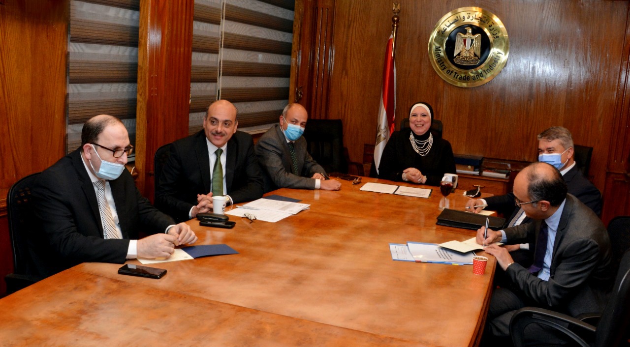 وزراء التجارة والصناعة بمصر والأردن والعراق يتفقون على بدء تكامل مشترك