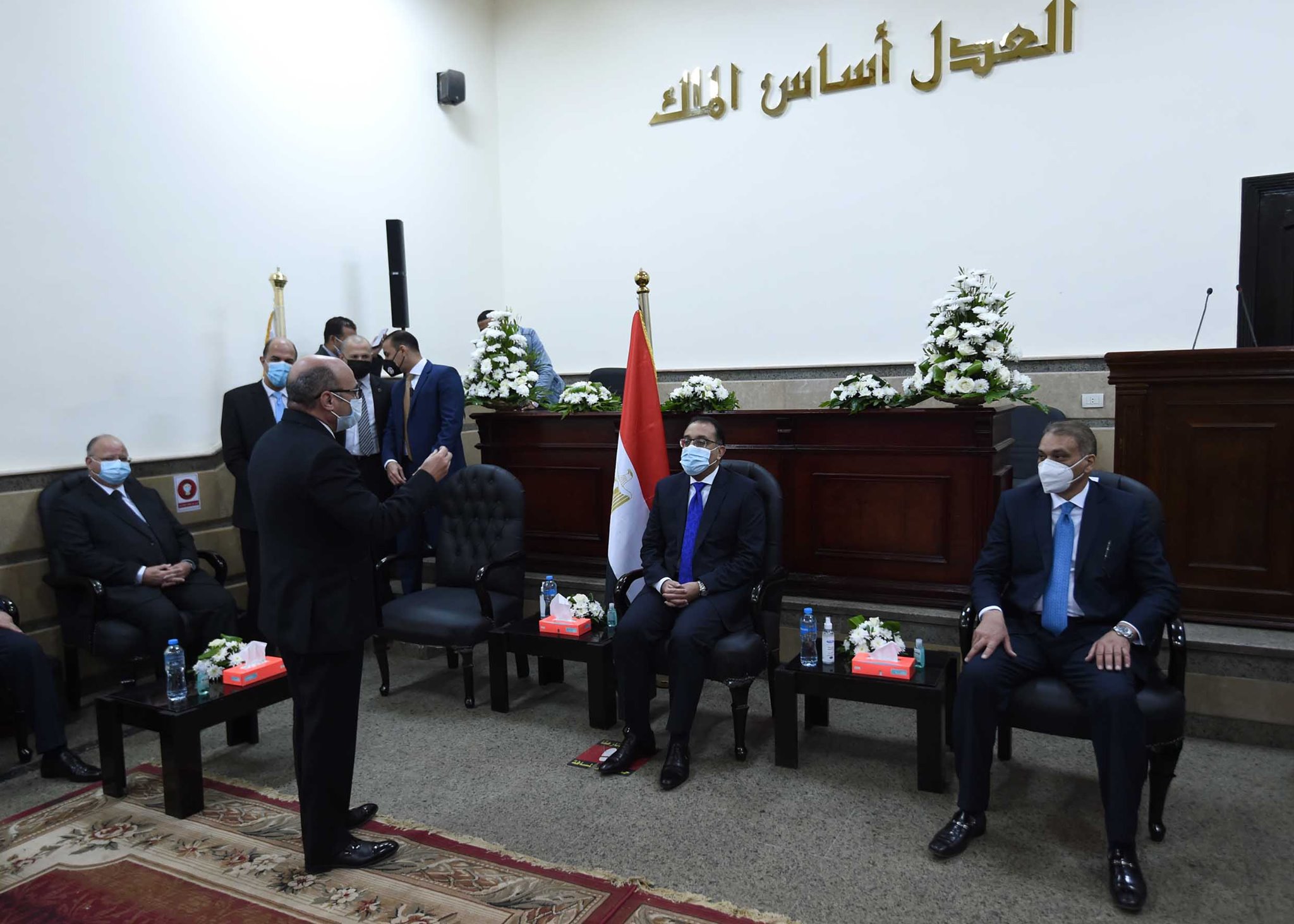 بالصور.. رئيس الوزراء يتفقد مجمع محاكم عابدين بعد تطويره