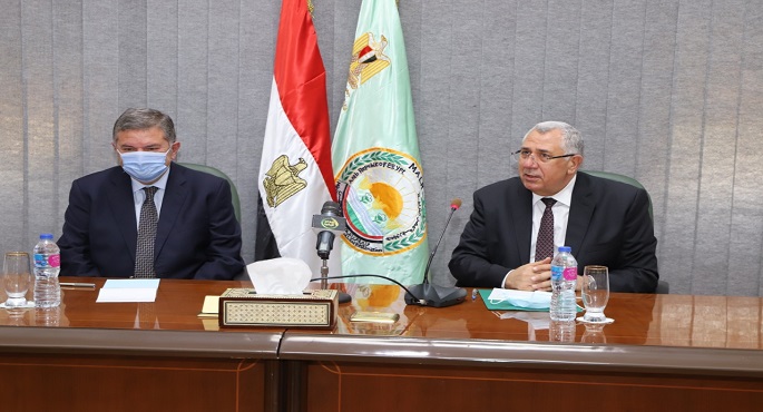 بالصور.. وزيرا قطاع الأعمال والزراعة يبحثان تطوير منظومة القطن وتحسين الإنتاجية في الموسم الجديد