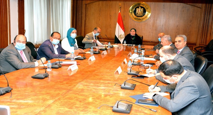 بالصور .. وزيرة التجارة تبحث مع نظيرها الروسي تعزيز التعاون الاقتصادي بين البلدين خلال المرحلة المقبلة