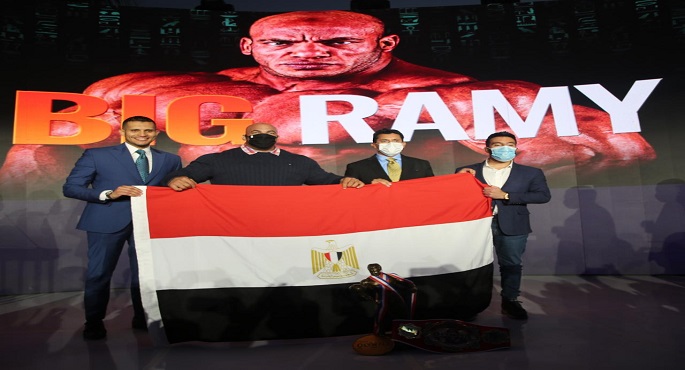 بالصور .. وزير الرياضة يشهد المؤتمر الصحفي العالمي لـ “البيج رامي” فى الأهرامات