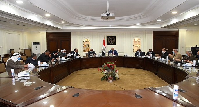 بالصور..وزير الإسكان يلتقي أعضاء مجلسي النواب والشيوخ بمحافظة شمال سيناء للاستماع إلى مطالبهم