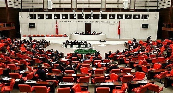البرلمان التركى يوافق على قانون يزيد الرقابة الحكومية على منظمات المجتمع المدنى