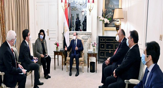 الرئيس السيسي يستقبل رئيس مجلس إدارة شركة نافال جروب الفرنسية