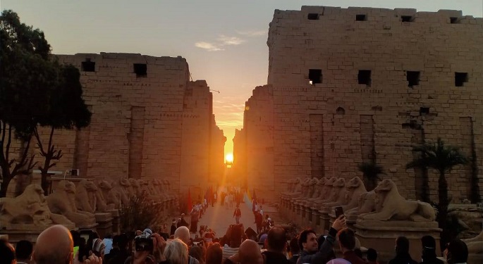 بالصور.. احتفالية تعامد الشمس على قدس الأقداس بمعبد الكرنك