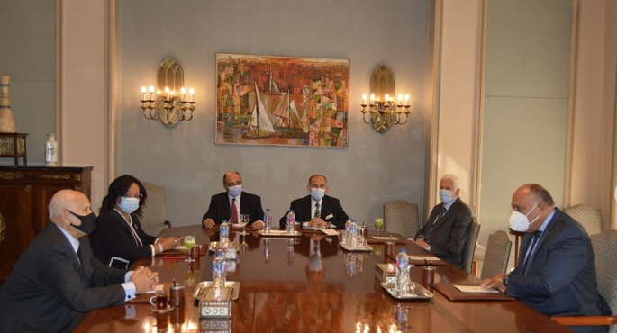 شكري يعرب عن تقديره لدور المجلس المصري للشئون الخارجية في التعريف بقضايا السياسة الخارجية