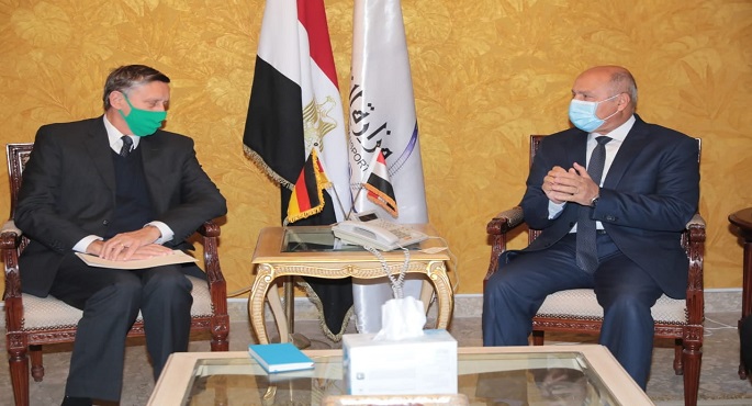 بالصور.. وزير النقل يستقبل السفير الالماني بالقاهرة لبحث تدعيم التعاون بين الجانبين في مجالات النقل المختلفة