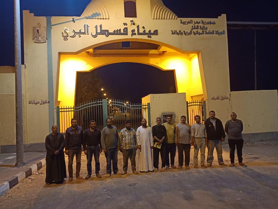 وزارة الخارجية: إنهاء أزمة احتجاز  12 سائقاً مصرياً في مدينة دنقلا السودانية وعودتهم إلى أرض الوطن