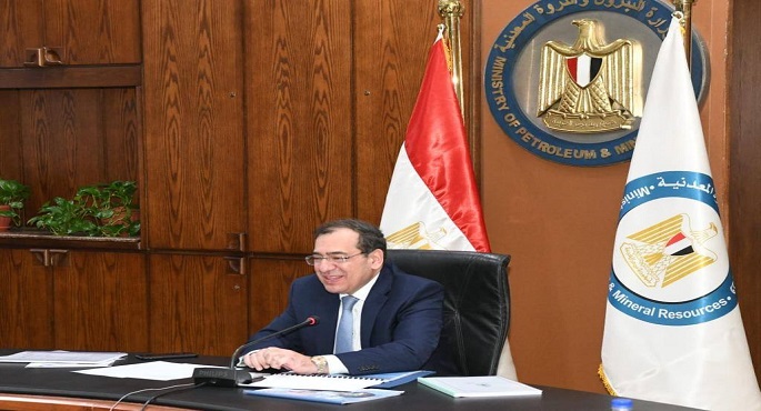 بالصور .. وزير البترول: ارتفاع إنتاج “العامة للبترول” إلى 68 ألف برميل زيت مكافيء يوميا