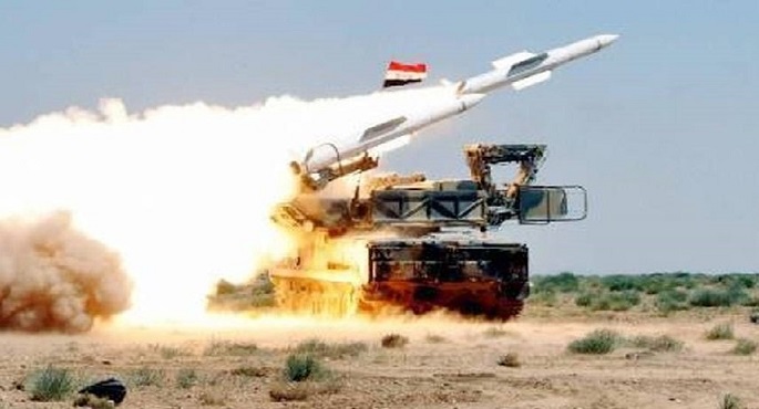 الدفاعات السورية تسقط 6 صواريخ إسرائيلية استهدفت مطارى دمشق والديماس