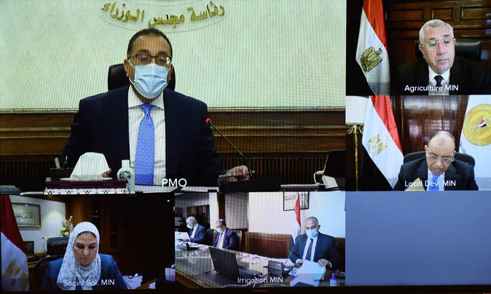 رئيس الوزراء يتابع مشروع تأهيل وتبطين الترع و يُشدّد على منع إلقاء المخلفات