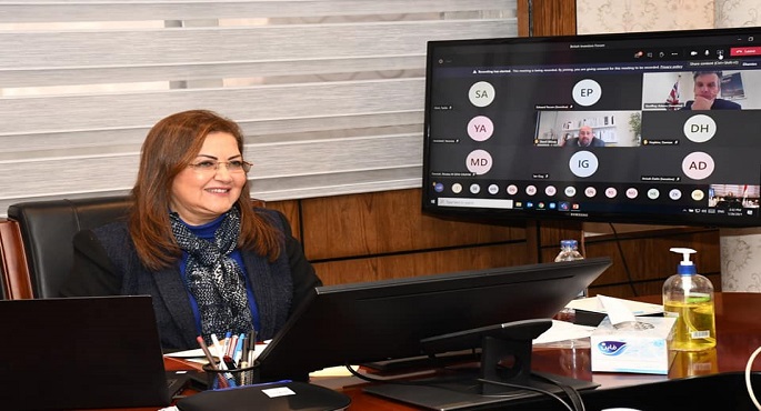 بالصور..هالة السعيد تشارك فى فعاليات الاجتماع الدورى لمنتدى المستثمرين البريطانيين فى مصر