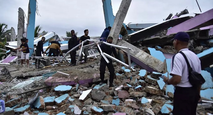 ارتفاع حصيلة ضحايا زلزال إندونيسيا إلى 35 شخصا ومئات المصابين