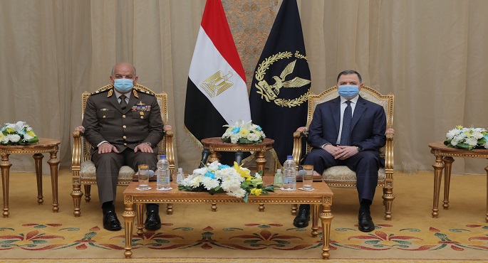 بالفيديو والصور.. وزير الدفاع لوزير الداخلية: التاريخ سيذكر بكل الاعتزاز تضحيات رجال الشرطة في مواجهة الإرهاب