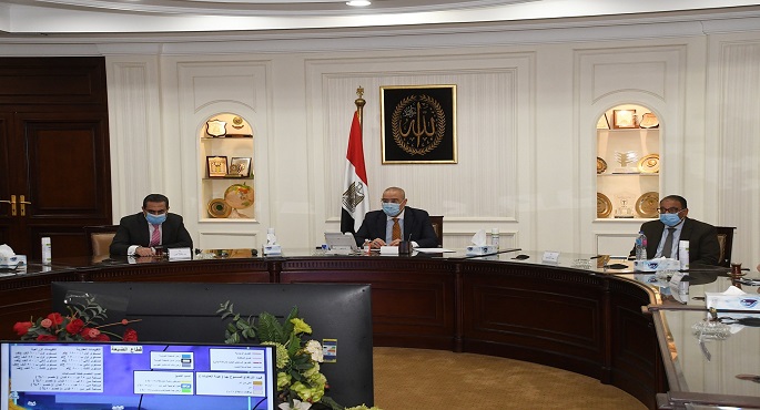 بالصور .. وزير الإسكان يتابع مشروع تنمية أراضى الساحل الشمالي الغربى
