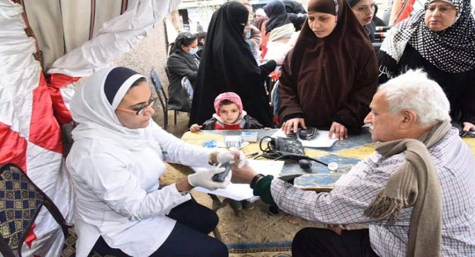 ضمن مبادرة حياة كريمة .. الصحة تطلق قافلتين طبيتين بالبحر الأحمر ومطروح