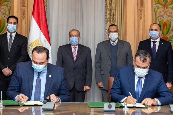 بالصور.. بروتوكول تعاون بين الإنتاج الحربي والهيئة العامة للرعاية الصحية
