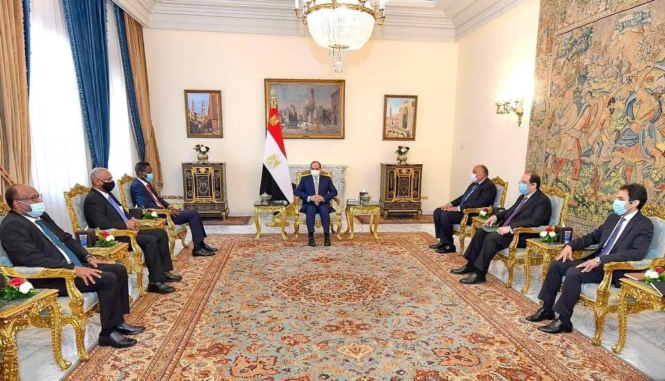 الرئيس السيسي يؤكد أن موقف مصر تجاه السودان الشقيق ينبع من الترابط التاريخي بين شعبي وادي النيل