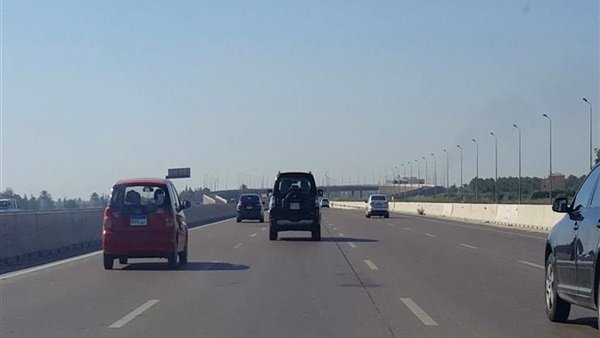 المرور يعيد فتح جميع الطرق المغلقة بعد تلاشى الشبورة المائية
