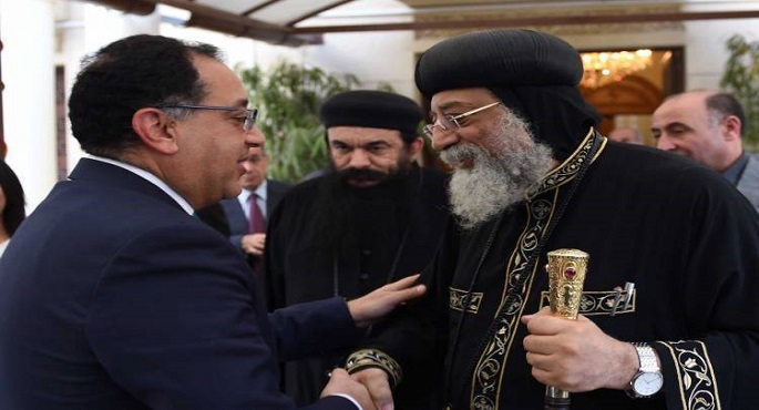 رئيس الوزراء يُهنئ البابا تواضروس الثاني بعيد الميلاد المجيد