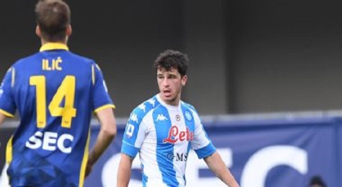 فيرونا يقسو على نابولي بثلاثية في الدوري الايطالي