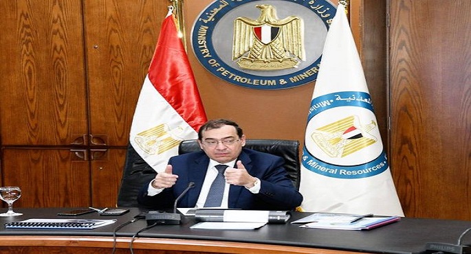 وزير البترول: التنازل عن أراضي الفضاء الخاصة بالوزارة لصالح مشروعات الأسكان بالسويس