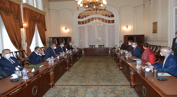 وزير الخارجية يبحث مع نظيره الألماني العلاقات الثنائية والقضايا الإقليمية