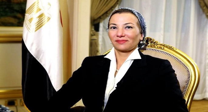 وزيرة البيئة تستعرض اليوم جهود البيئة للحد من الأكياس البلاستيكية