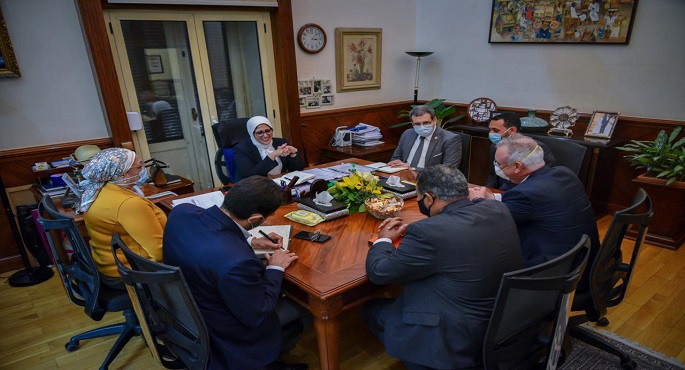 بالصور.. وزيرة الصحة تبحث مع شركة “سيمنز” الألمانية نقل التكنولوچيا الحديثة لدعم القطاع الصحي في مصر