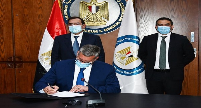بالصور .. وزير البترول يشهد توقيع مذكرتى تفاهم بين شركة شملبرجير وجامعتي السويس والمستقبل