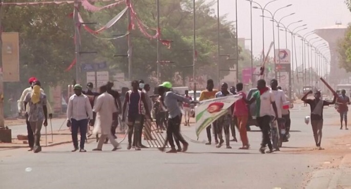اشتباك بين المحتجين والشرطة في النيجر والمعارضة ترفض نتيجة الانتخابات