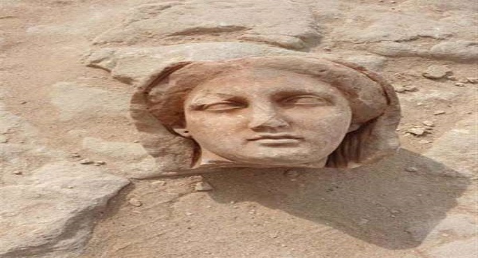 نيويورك تايمز: الكشف الآثري الأخير في الإسكندرية يعزز جهود مصر لجذب السياحة