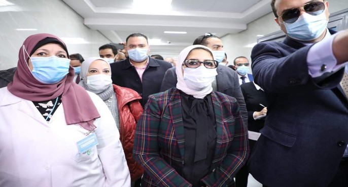 بالصور .. وزيرة الصحة تتفقد وحدة طب أسرة “الكيلو 2 ” ﻿